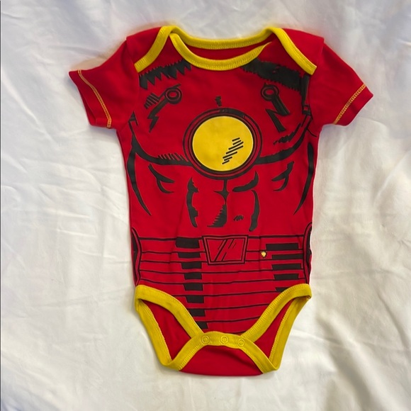 Marvel Superhero Baby Onesie Set - 3 Pack - Picture 4 of 5